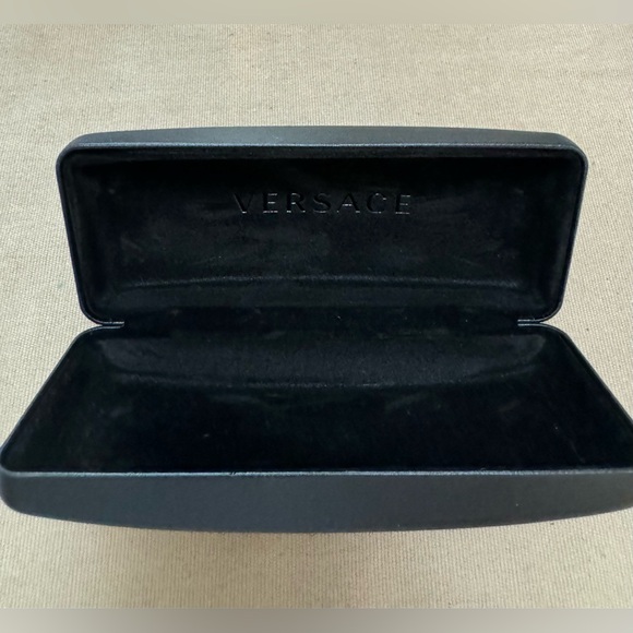 Versace Black Hard case Glasses/Sunglasses Gold Letter with velvet soft lining - Picture 5 of 8